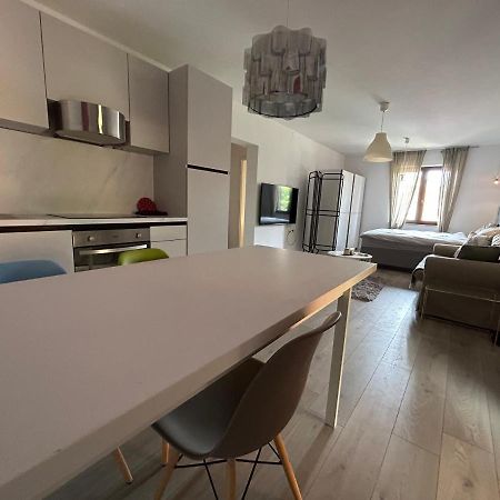 Apartment Bosh4 ポレッチ エクステリア 写真