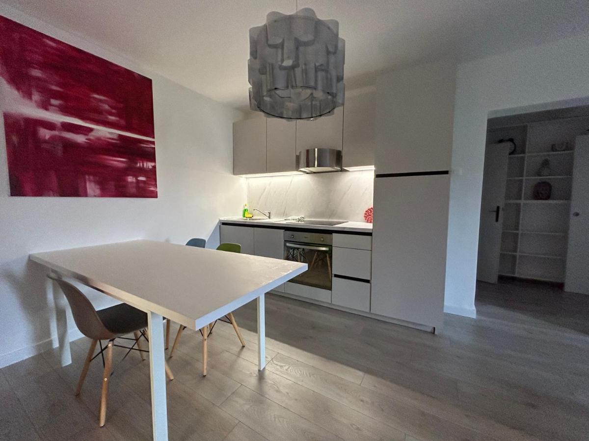 Apartment Bosh4 ポレッチ エクステリア 写真