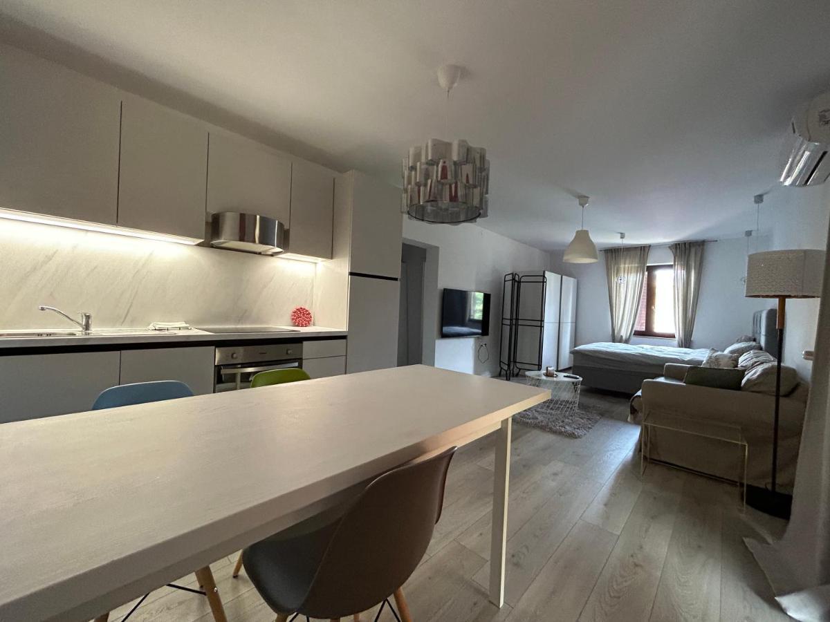 Apartment Bosh4 ポレッチ エクステリア 写真
