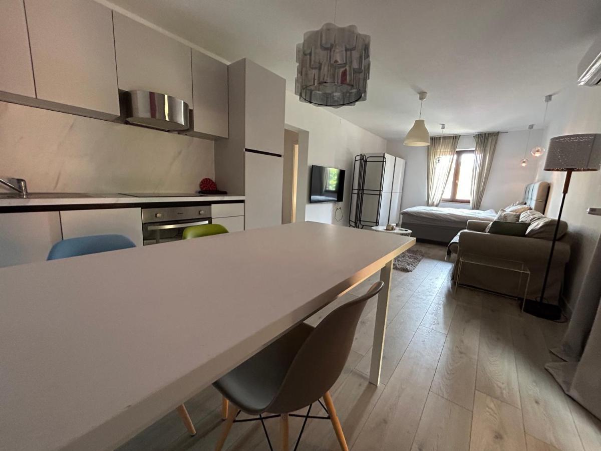 Apartment Bosh4 ポレッチ エクステリア 写真